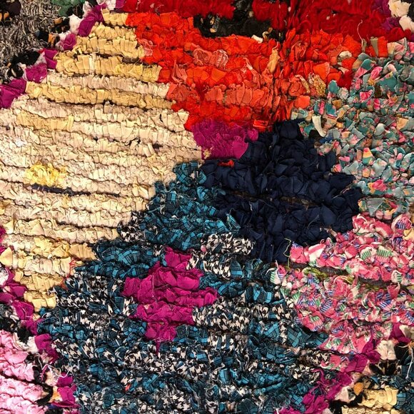 Vibrant Boucherouite Moroccan Handmade Rug - 7’2”X4’7" - Authentic carpet - Picture 3 of 8